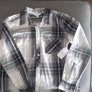Women's plaid shirt NWT. Small